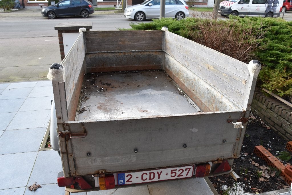 Stevige aanhangwagen, Ophalen