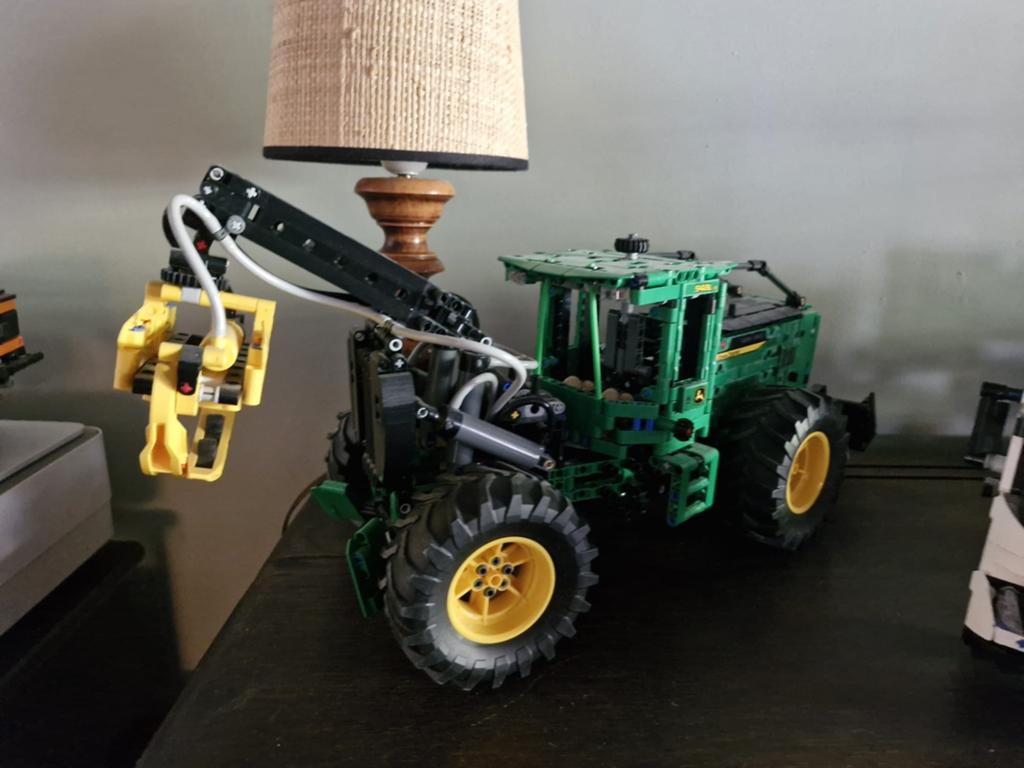 Machine de transport de bois LEGO 42157 John Deere 948L-II, Enfants & Bébés, Enlèvement, Utilisé, Lego