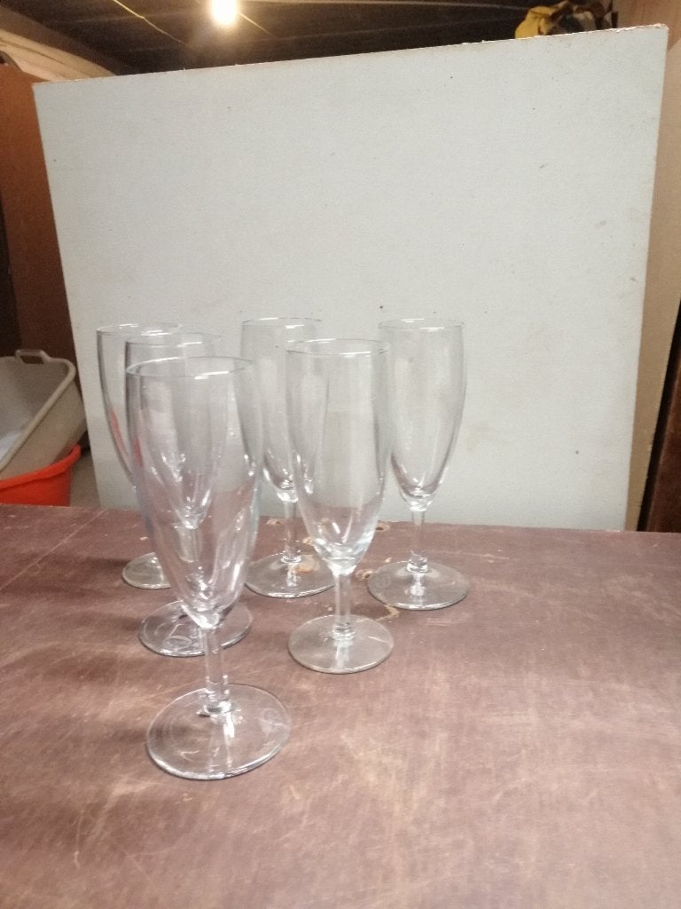 Verres à vin mousseux 12, Enlèvement, Utilisé