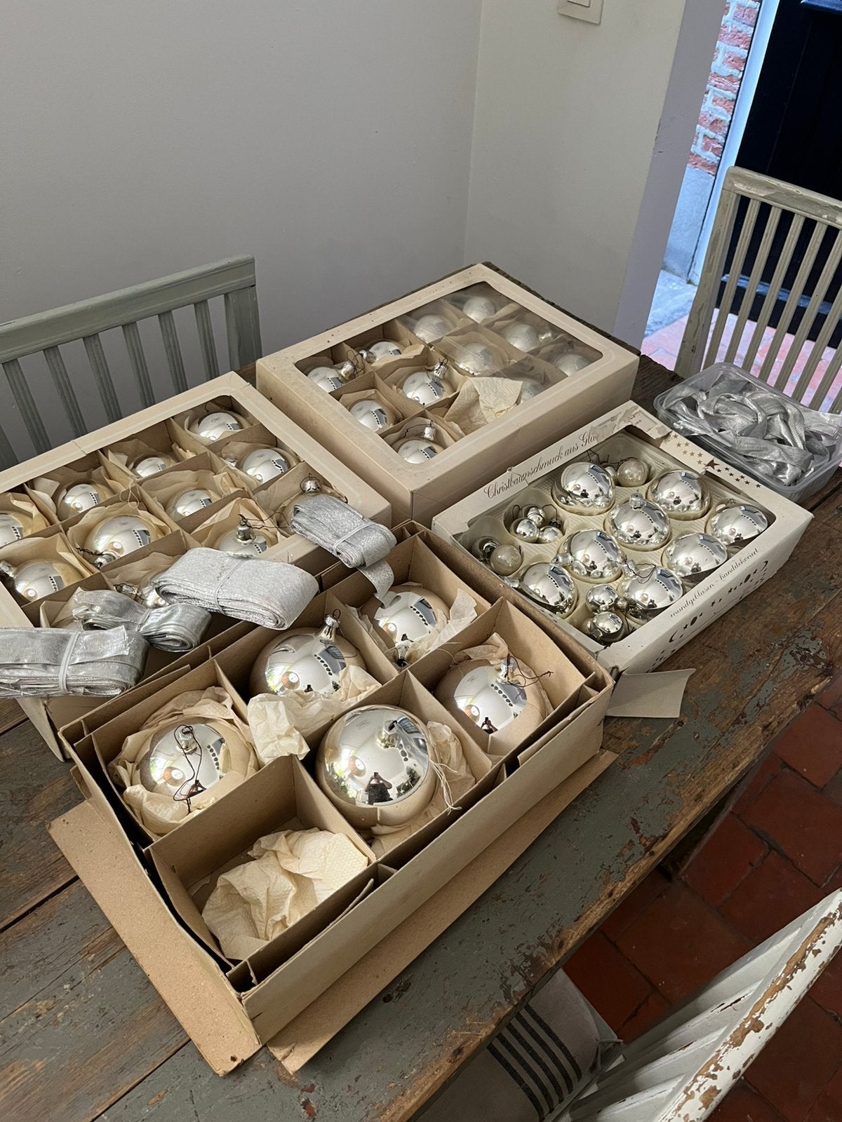 KERST KERSTMIS VERSIERING KERSTBALLEN LINT ZILVER VINTAGE, Diversen, Ophalen of Verzenden, Zo goed als nieuw