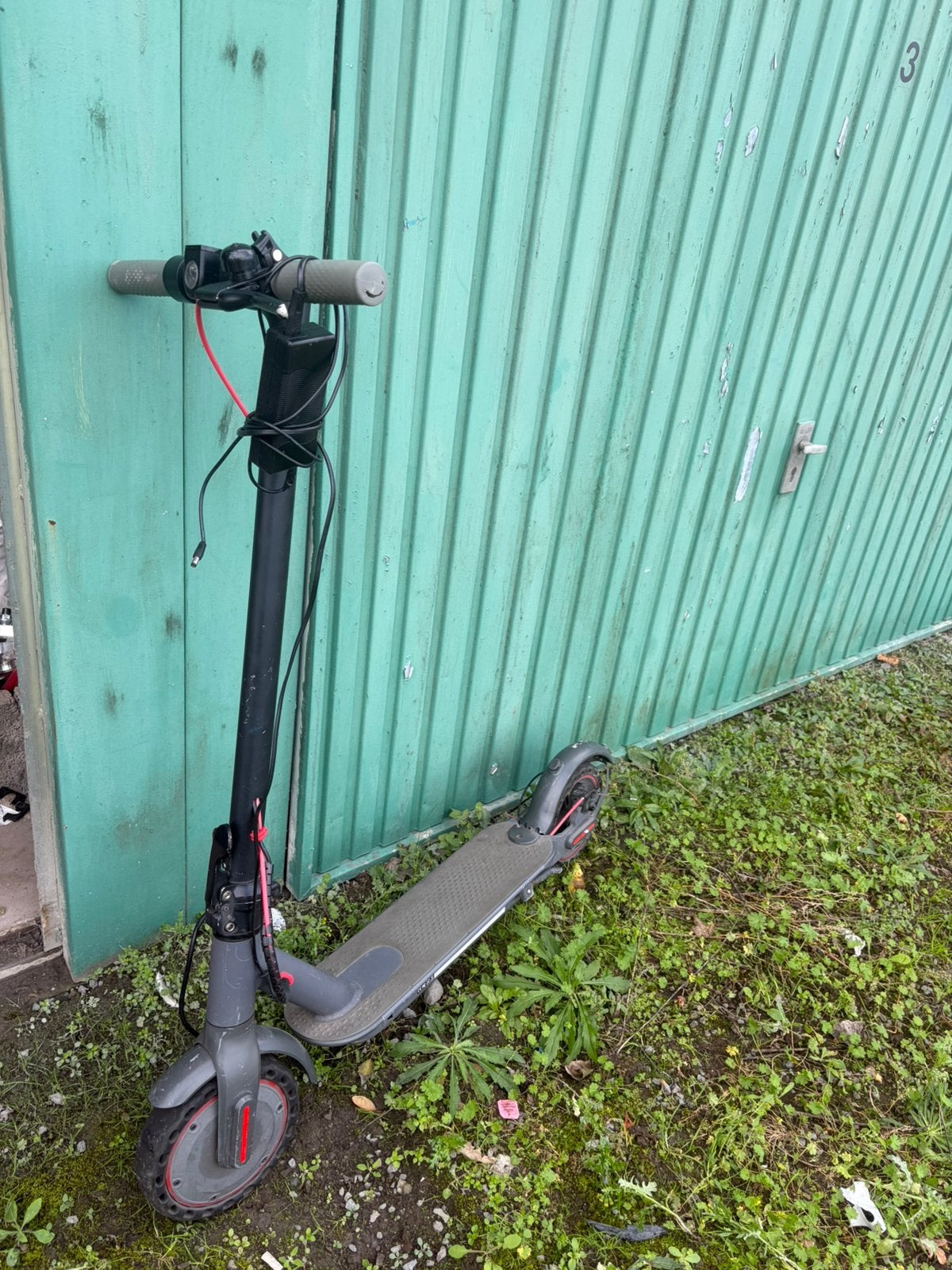Trottinette électrique endommagée, Enlèvement ou Envoi, Comme neuf