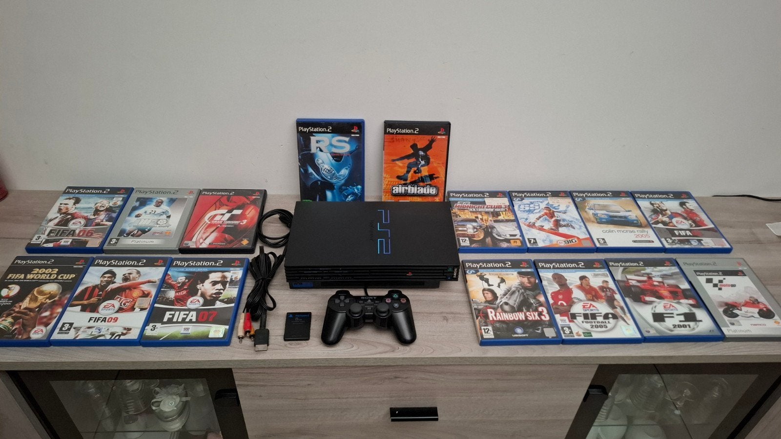 PlayStation 2 in goede staat met controller en 16 games, Games en Spelcomputers, Spelcomputers | Sony PlayStation 2, Ophalen of Verzenden