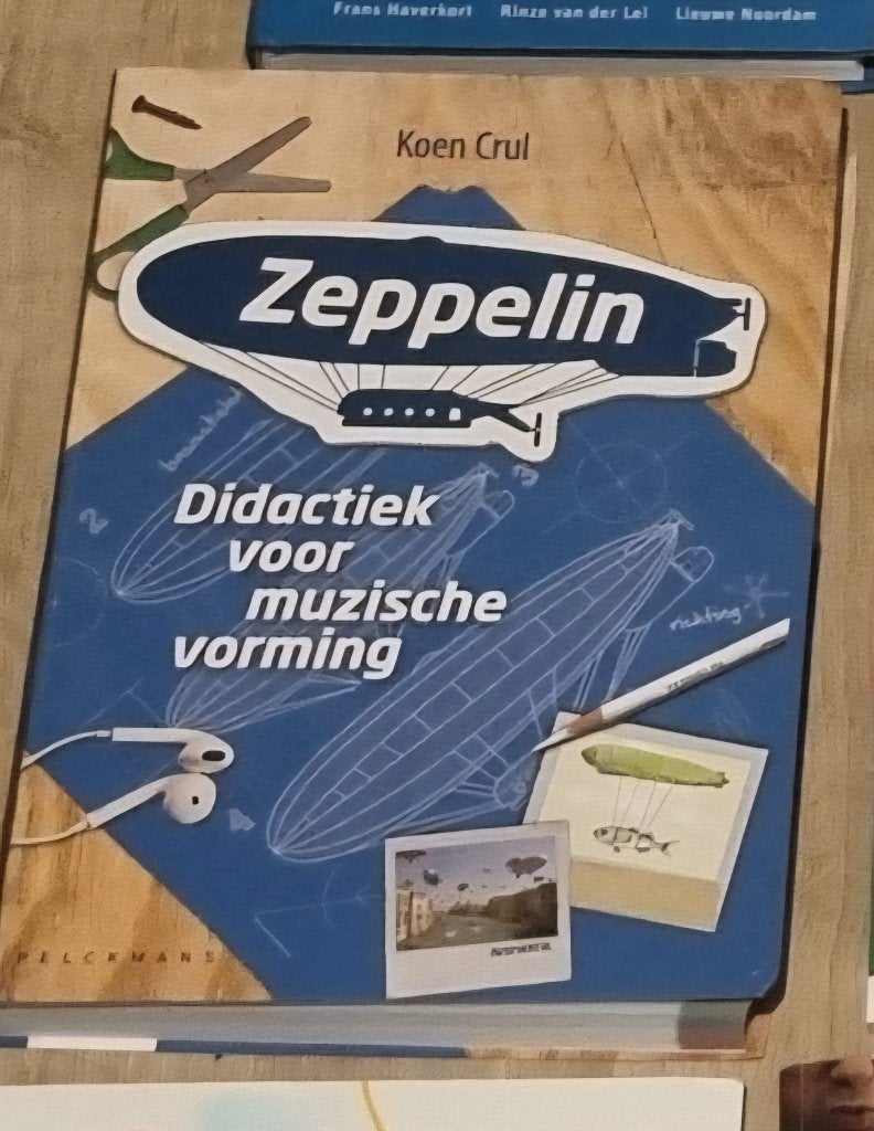 Studieboek Zeppelin, Ophalen, Zo goed als nieuw, Hogeschool