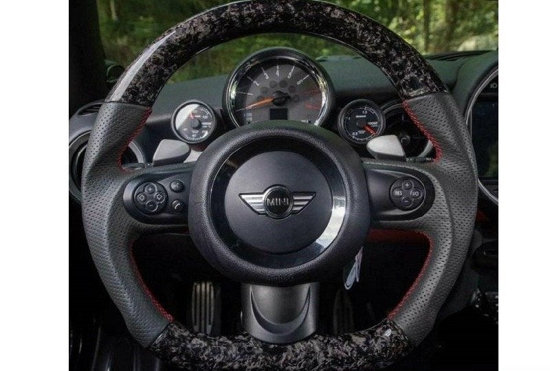 Volant en cuir de carbone forgé sur mesure pour MINI R55 R61, Autos : Pièces & Accessoires, Enlèvement ou Envoi, Neuf, Mini