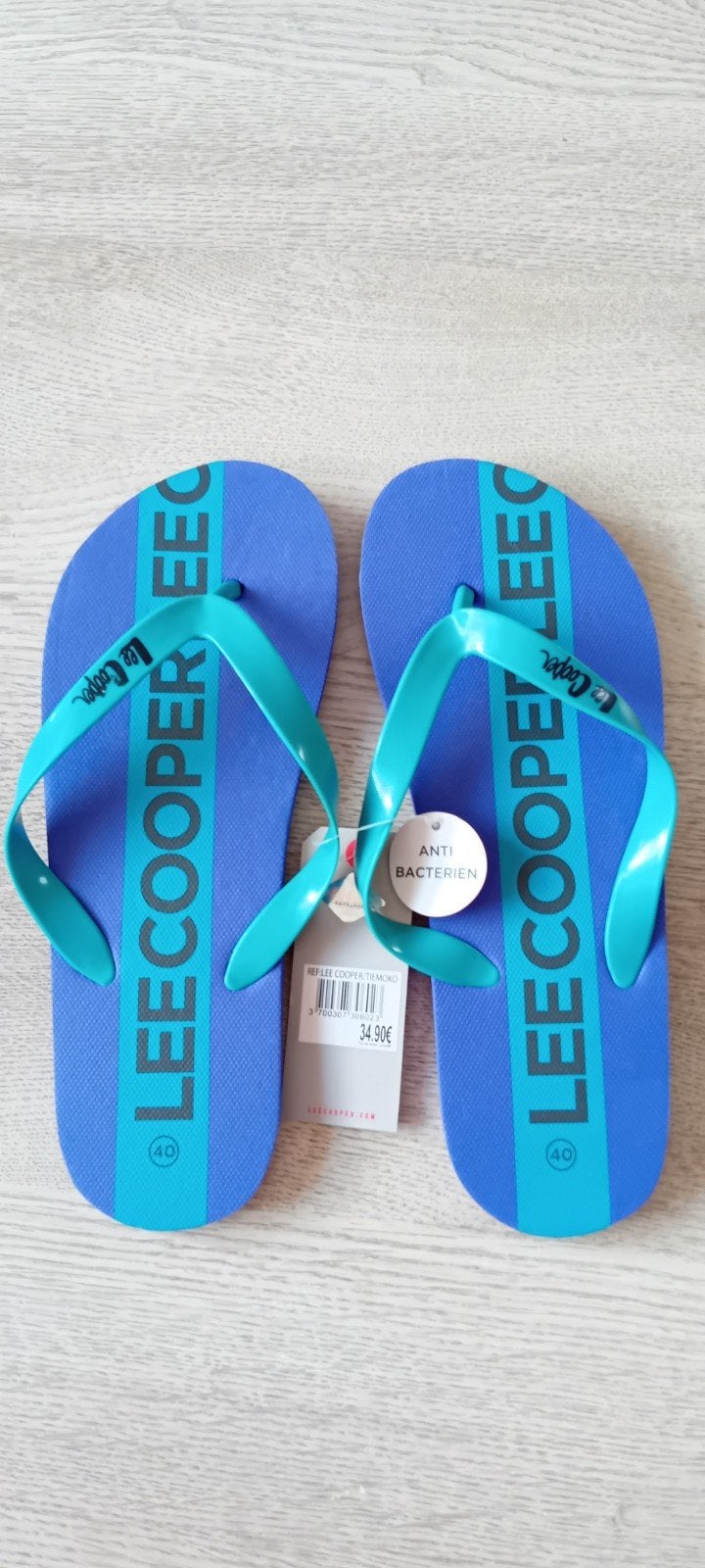 Cadeau fête des pères: Tongs Lee Cooper pointure 40, Vêtements | Hommes, Chaussures, Neuf, Enlèvement ou Envoi, Espadrilles et Mocassins