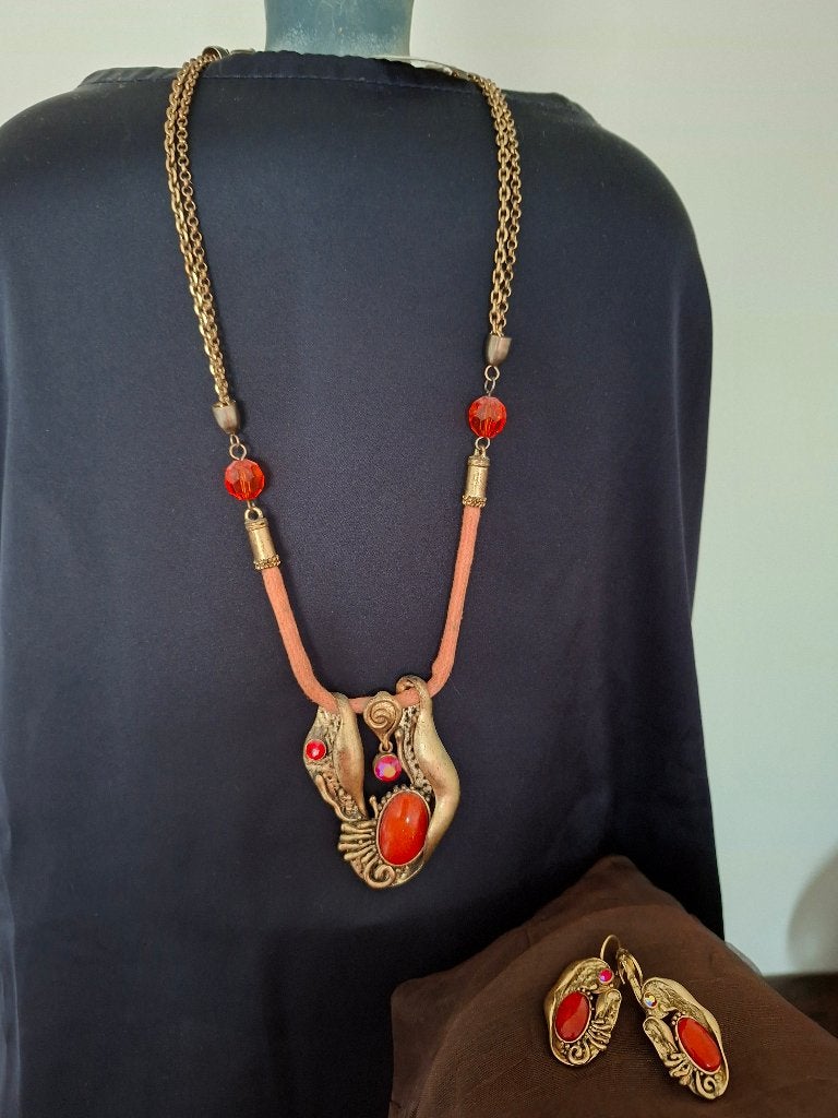 Weelderige halsketting met oorbellen, Bijoux, Sacs & Beauté, Colliers, Enlèvement ou Envoi, Neuf, Rouge, Autres matériaux