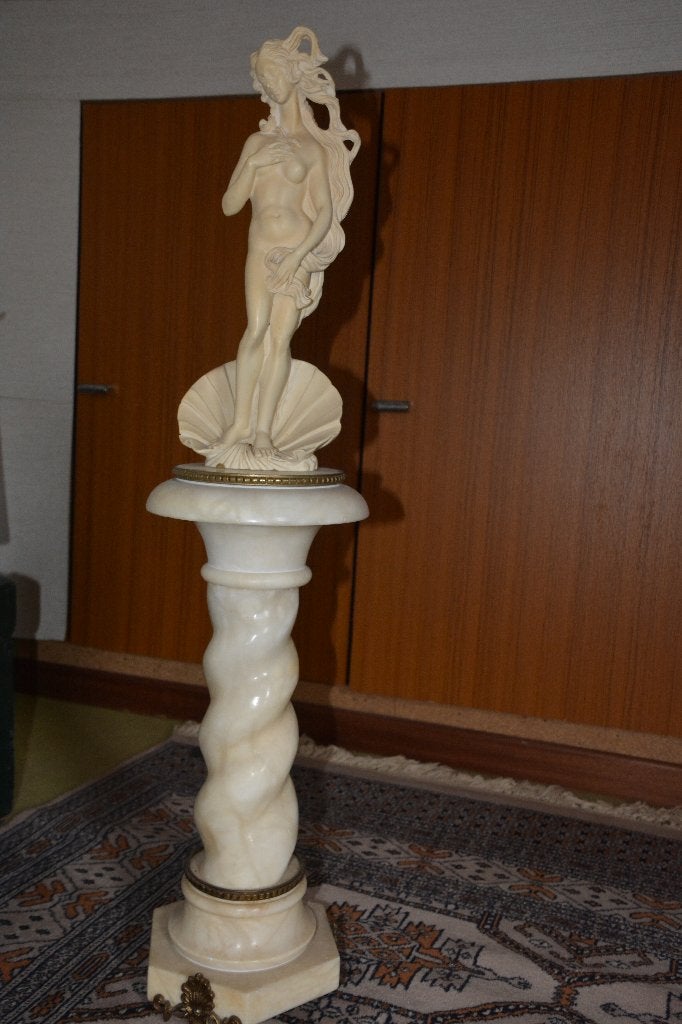 statue ancienne, Enlèvement