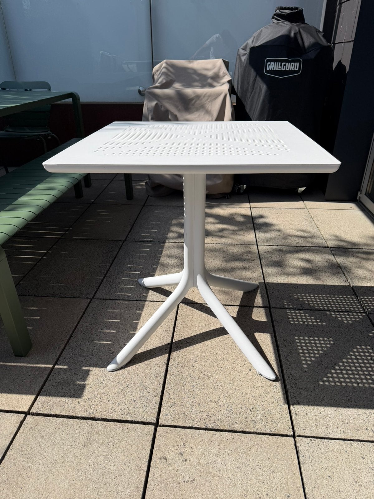 Terras tafeltje, Tuin en Terras, Tuintafels, Ophalen, Zo goed als nieuw