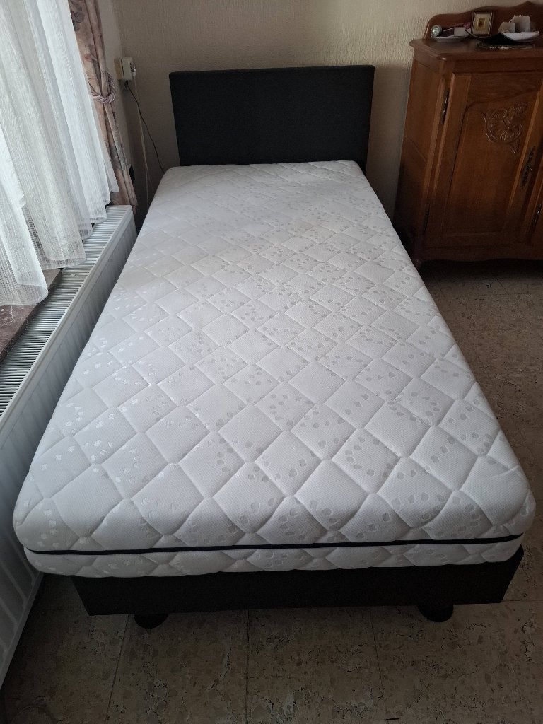 Lit boxspring 90cmx200cn, Maison & Meubles, 90 cm, Une personne, Enlèvement, Utilisé