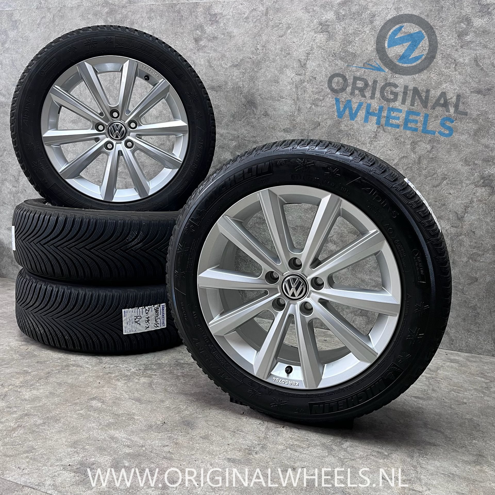 17 inch originele Merano velgen + winterbanden VW Passat, Auto-onderdelen, -, -, Banden en Velgen, 17 inch