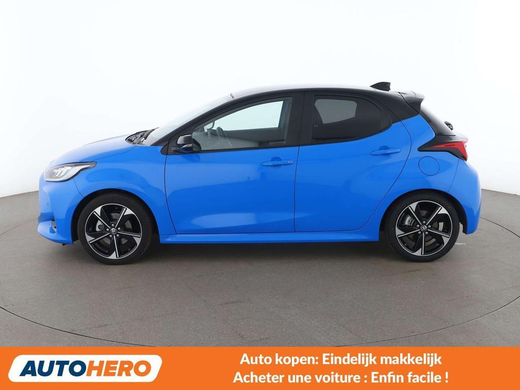 Toyota Yaris 1.5 Hybrid Premiere Edition (bj 2024), Gebruikt, Blauw, 1490 cc, 96 kW