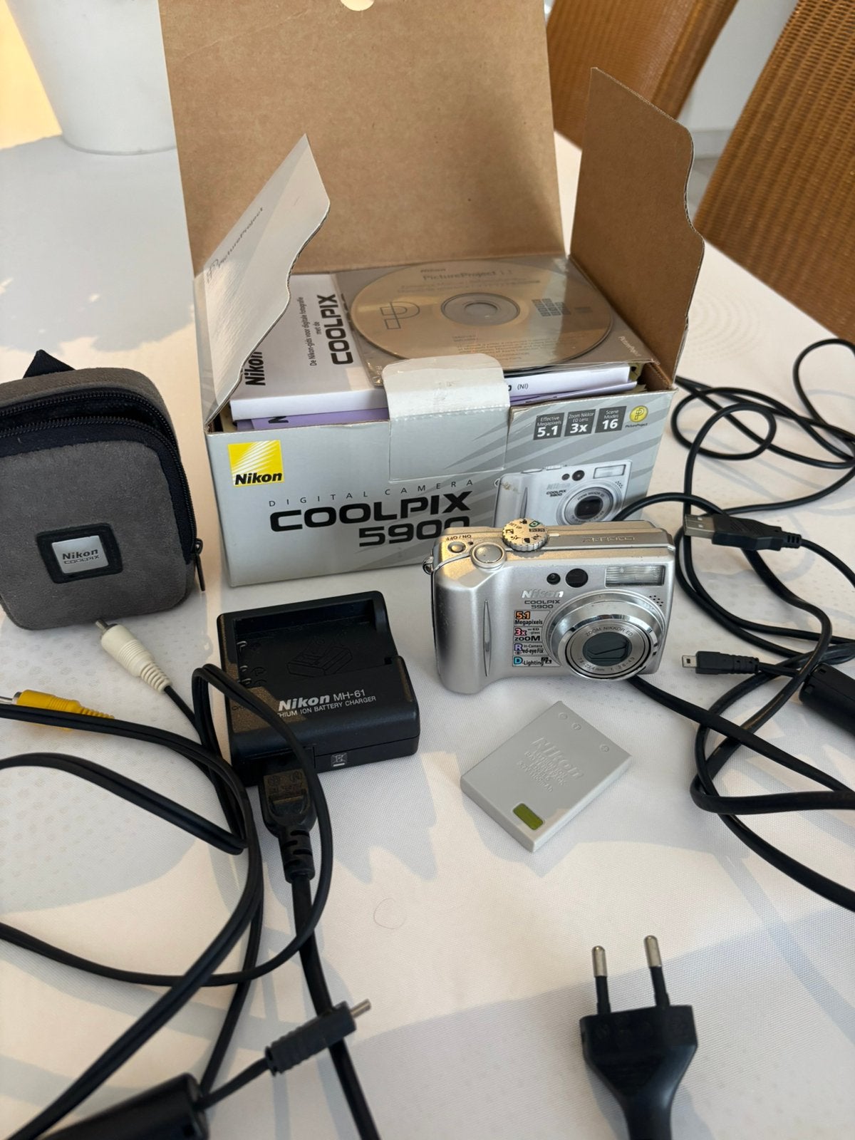 Nikon Coolpix 5900, TV, Hi-fi & Vidéo, Enlèvement, Utilisé, Caméra, Autres marques