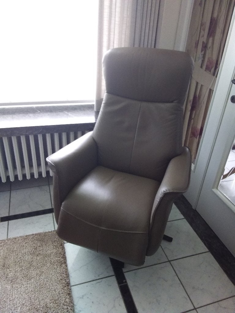 Lederen relax-zetel, bruin van T&T design, Huis en Inrichting, Fauteuils, Ophalen, Zo goed als nieuw, Leer