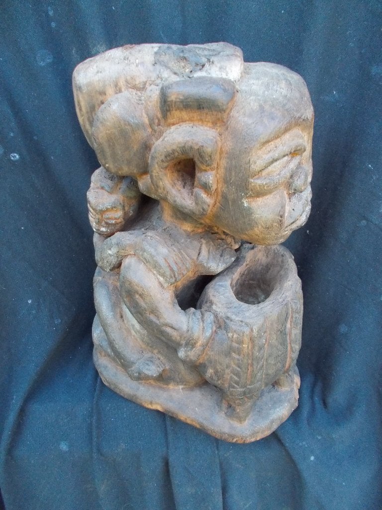 Mooi oud houten beeld.Afrikaans., Antiquités & Art, Art | Art non-occidental, Enlèvement, Sculpture