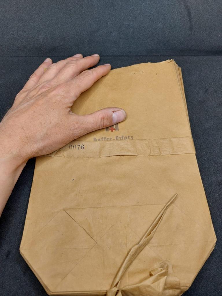 Duitse wo2 DRK 
Kaffee-Ersatz papieren zakken, Verzamelen, Ophalen of Verzenden, Landmacht, Overige typen