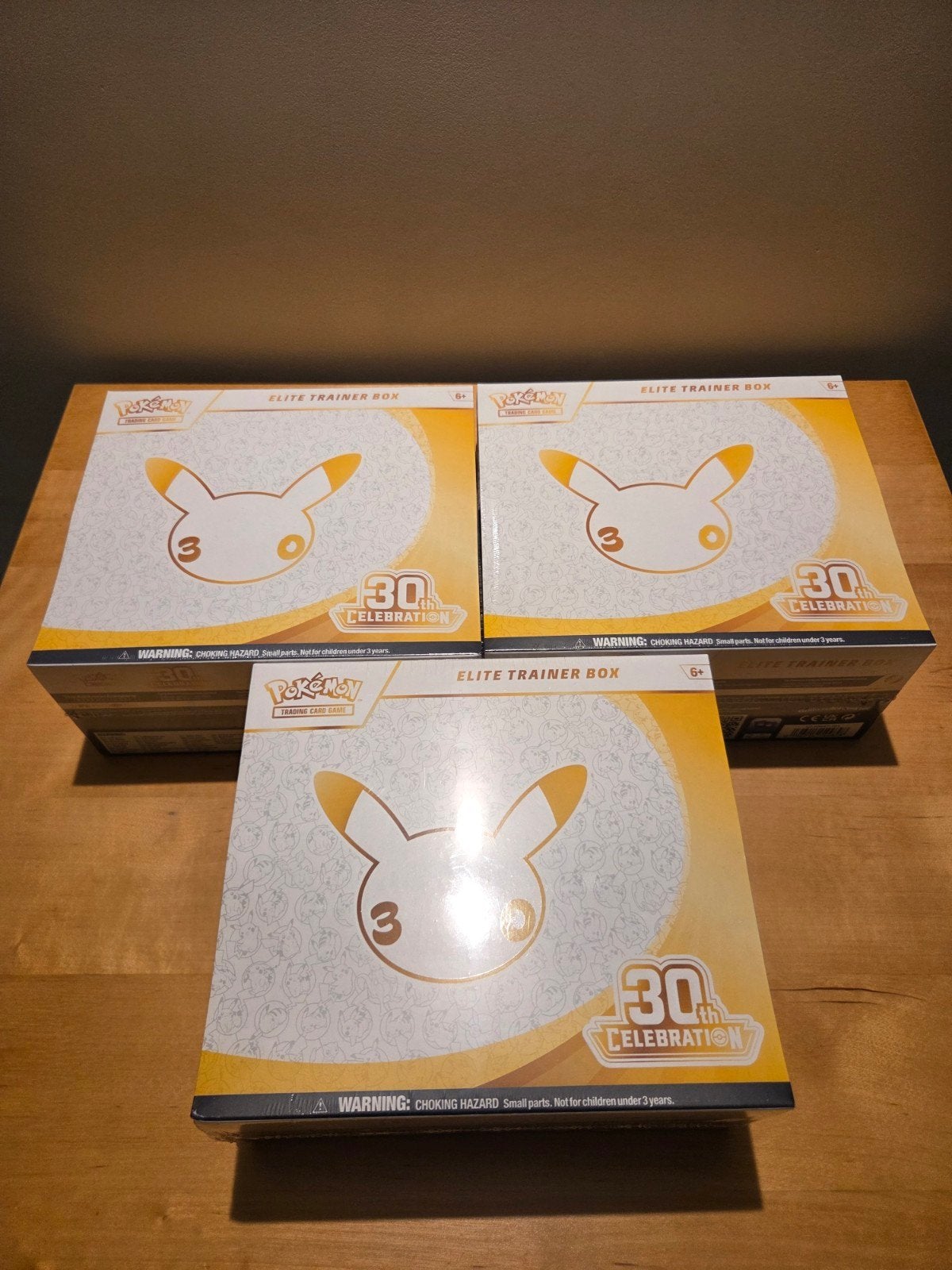 Elite Trainer Box - Pokémon 30th Celebration Anniversary ETB, Ophalen of Verzenden