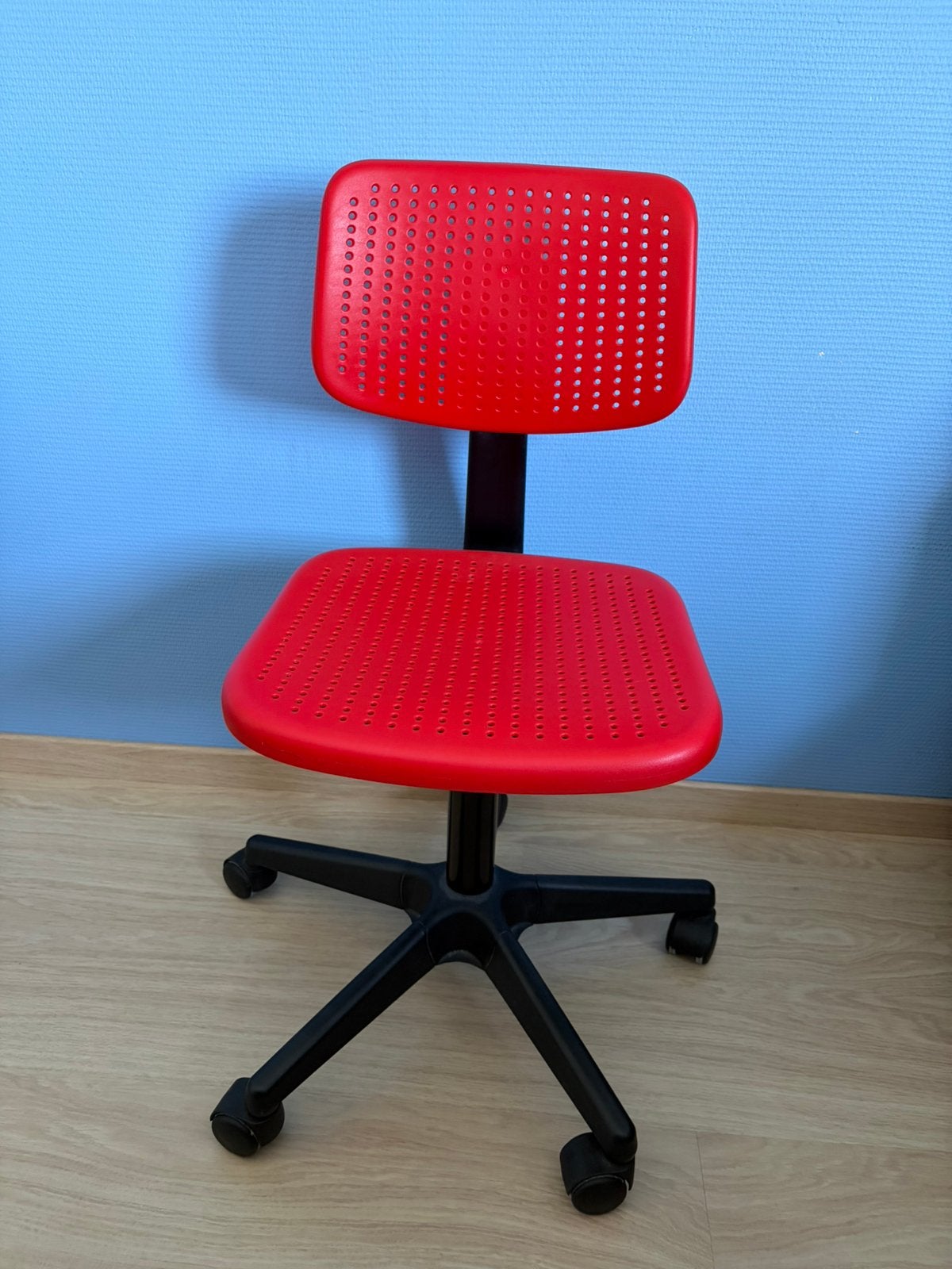 Chaise de bureau Ikea, Enlèvement, Comme neuf, Rouge, Chaise de bureau
