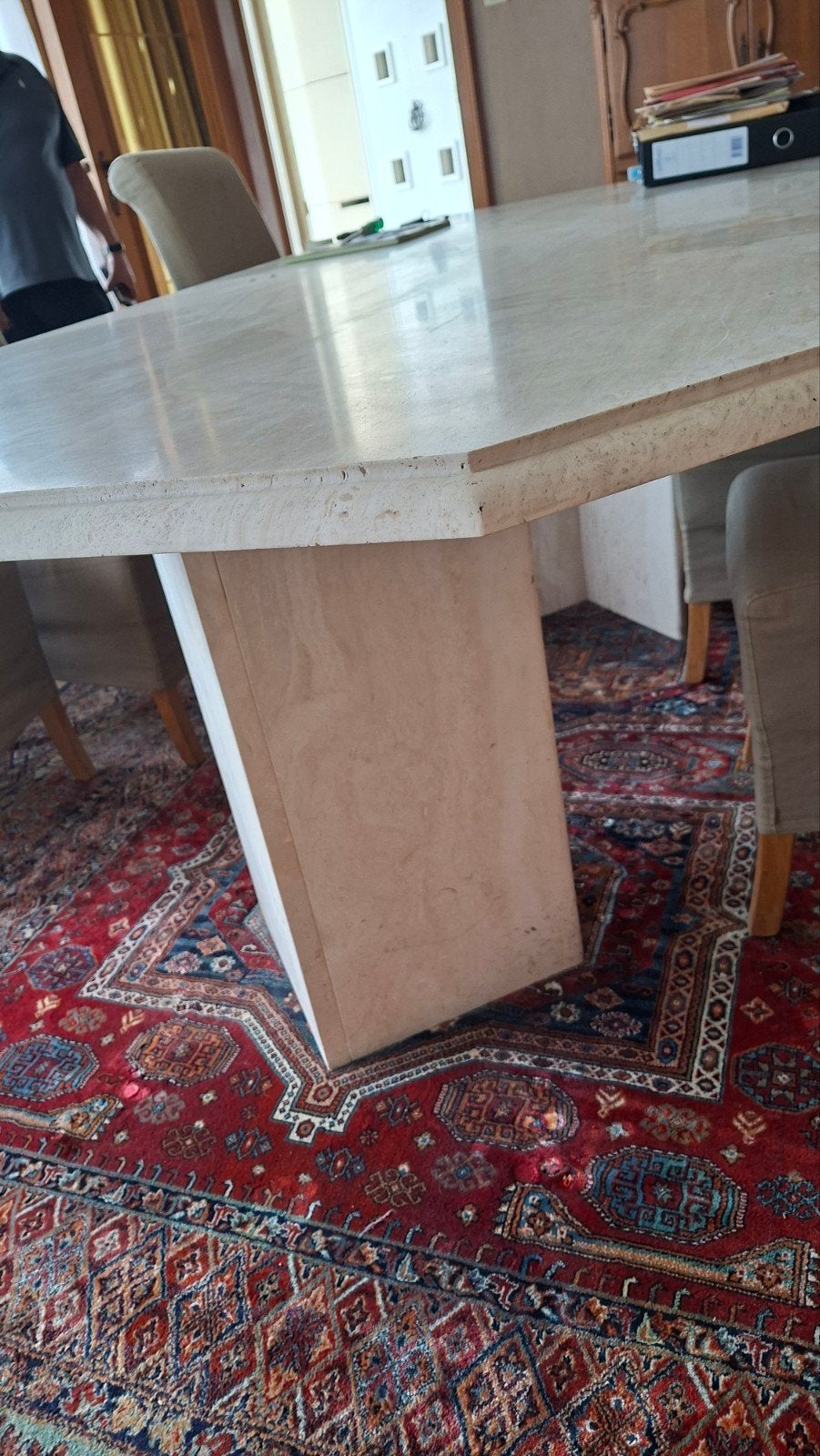 natuur stenen tafel  in 3 delen ,stoelen gratis in 3 dn, Enlèvement