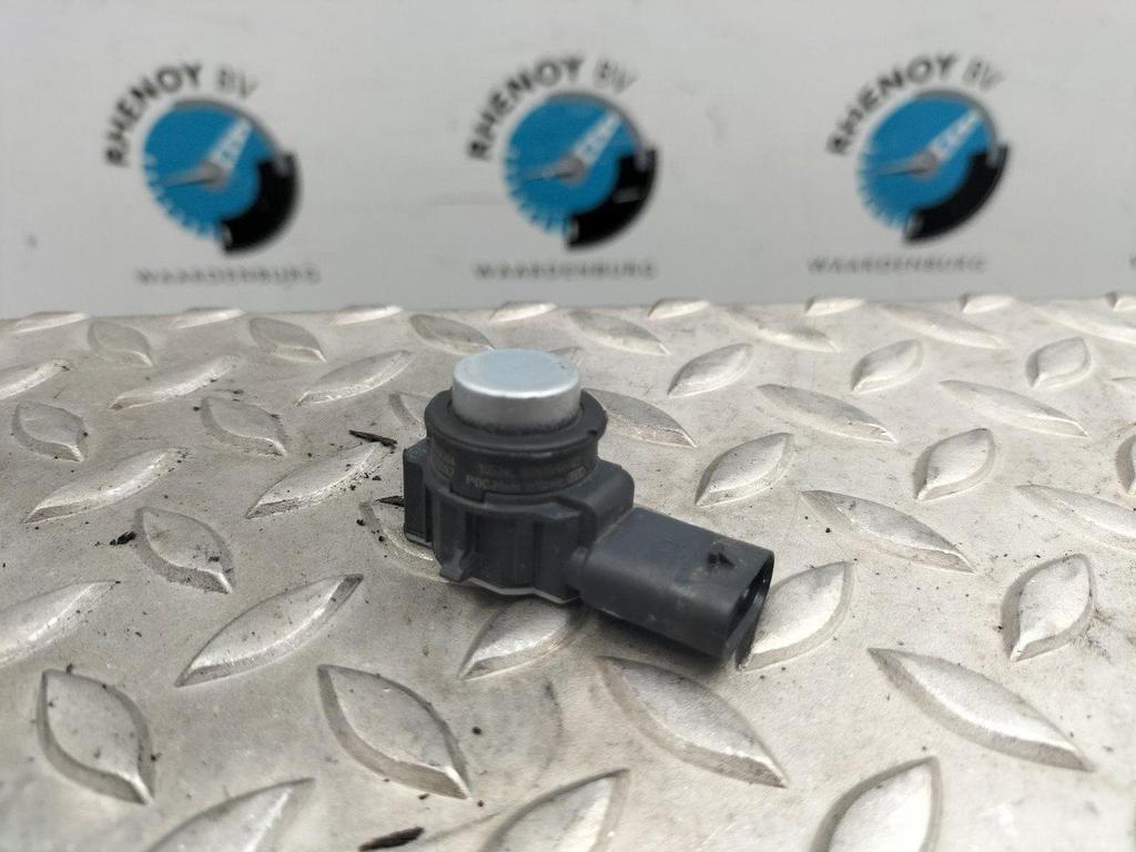 BMW 4 SERIES F32 440i Cent Hi Exec  SENSOR PARKEREN (PDC) 20, Enlèvement ou Envoi, Utilisé, Stiba membre