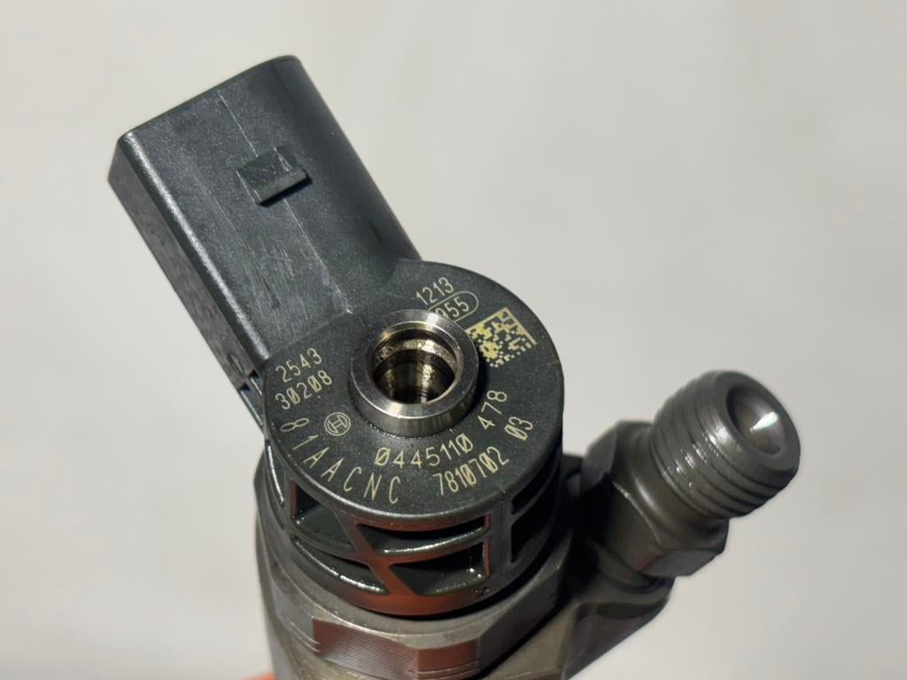 Injector 520D N47D20C 13 53 7 7 810 702/0445110 478 BMWF10, Ophalen, Gebruikt, C, C