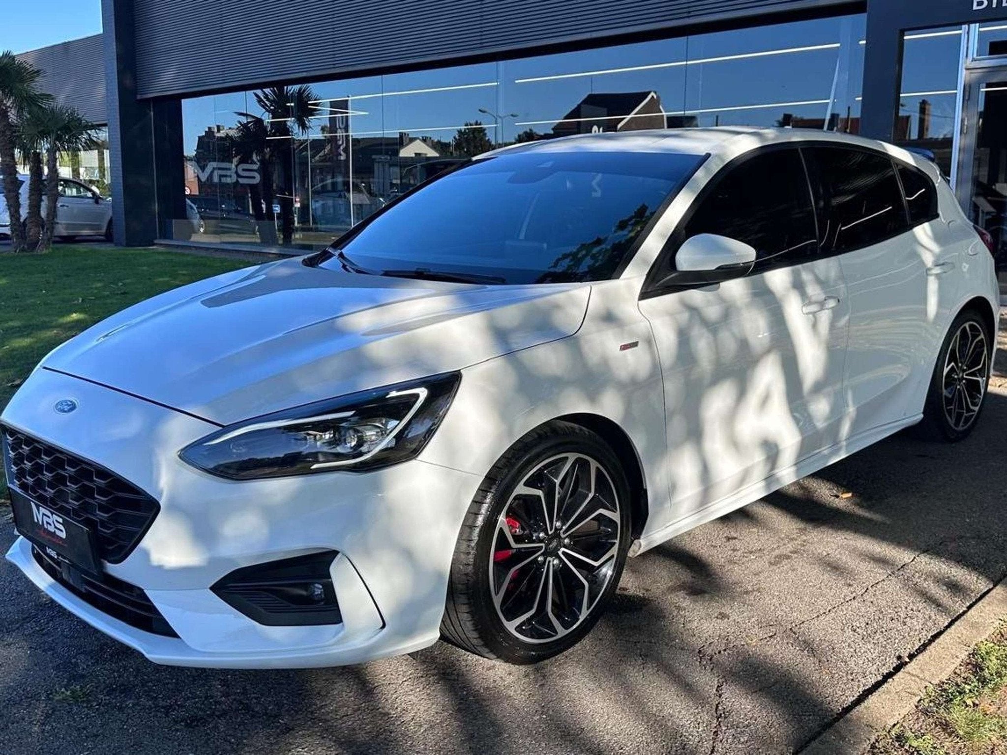 Ford Focus * AUTO* NAVI* SPORT* RADAR AV/AR* GARANTIE 12 MOI, Autos, Focus, Achat, Entreprise, Noir