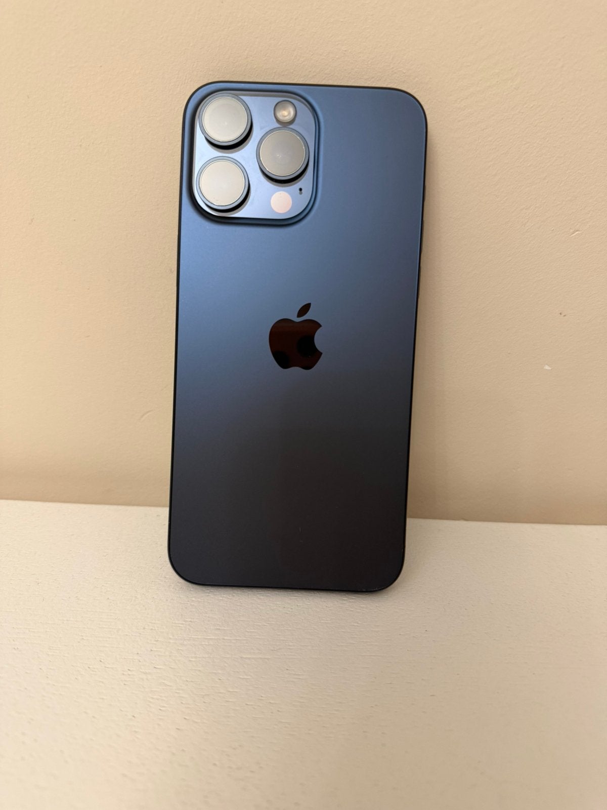 Iphone 15 pro max 256G , propre nickel sans dégât garanti!!, Ophalen of Verzenden, Zo goed als nieuw, IPhone 15