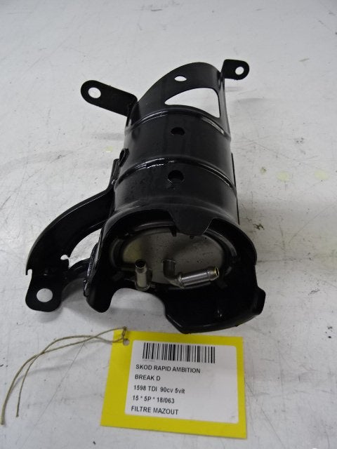 FILTRE A CARBURANT Skoda Rapid Spaceback (01-2012/12-2019), Utilisé, Info@skoda-auto.de, Skoda, Max-Planck-Straße  3-5
64331  Weiterstadt, DE