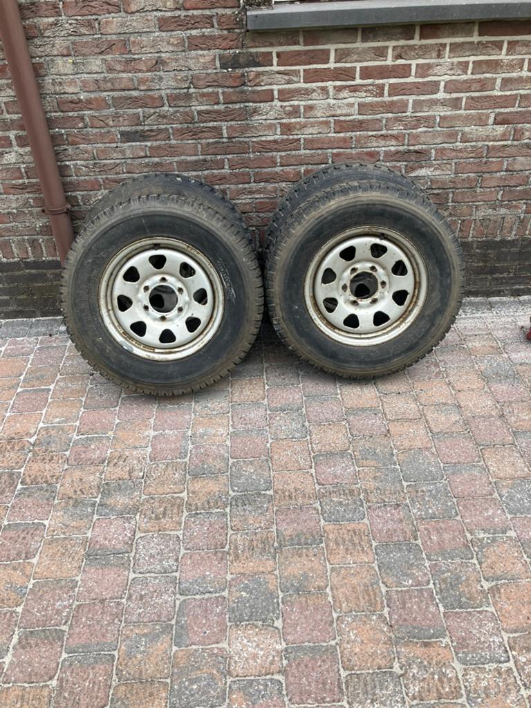 Originele banden nissan navara d22, Autos : Pièces & Accessoires, Enlèvement, Pneu(s)