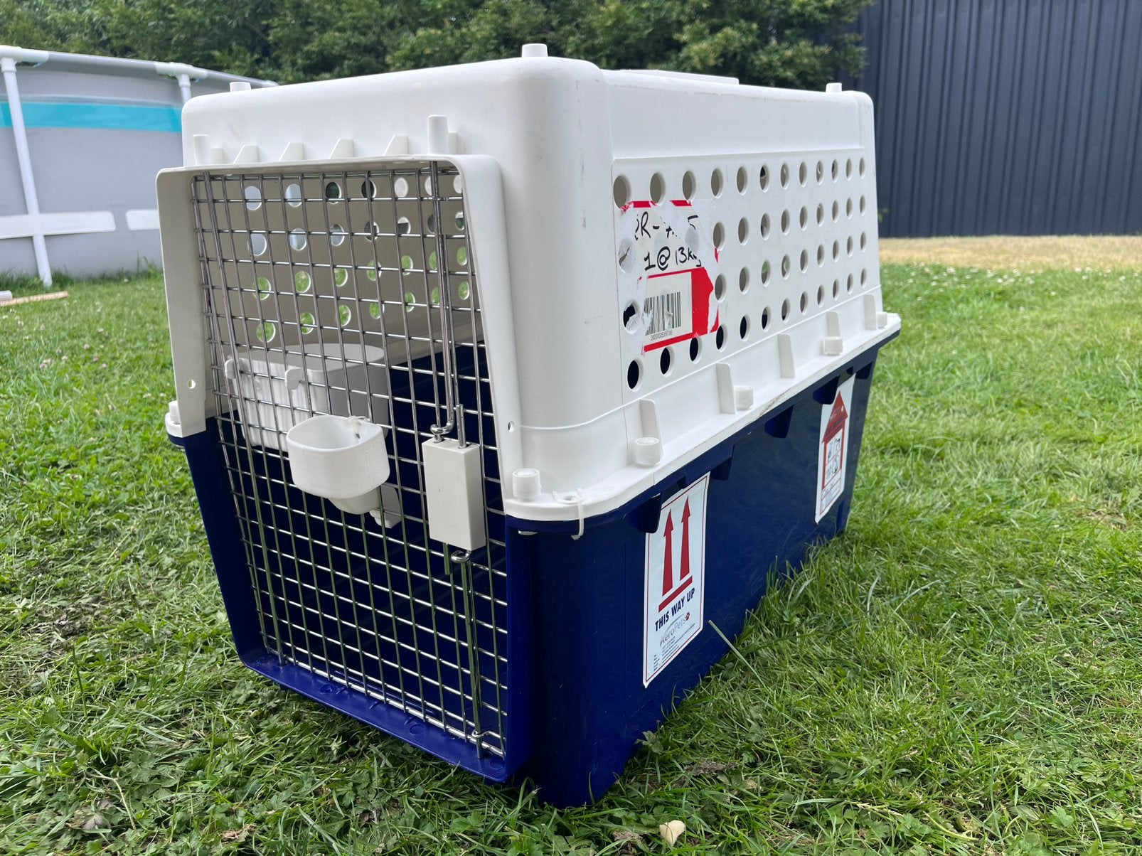 Transportbox vliegtuig voor kat of kleine hond, Ophalen, Zo goed als nieuw
