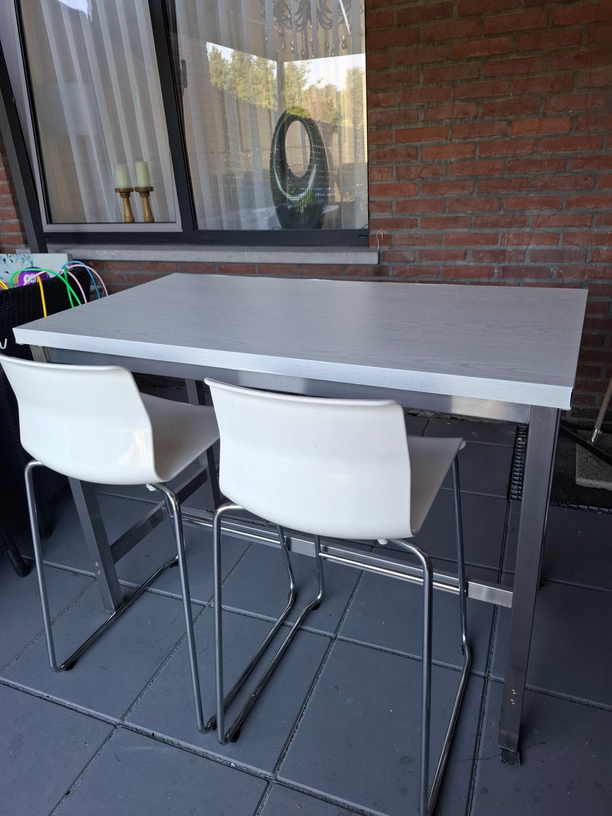 Bar tafel met 2 kruk stoelen, Tuin en Terras, Ophalen, Zo goed als nieuw