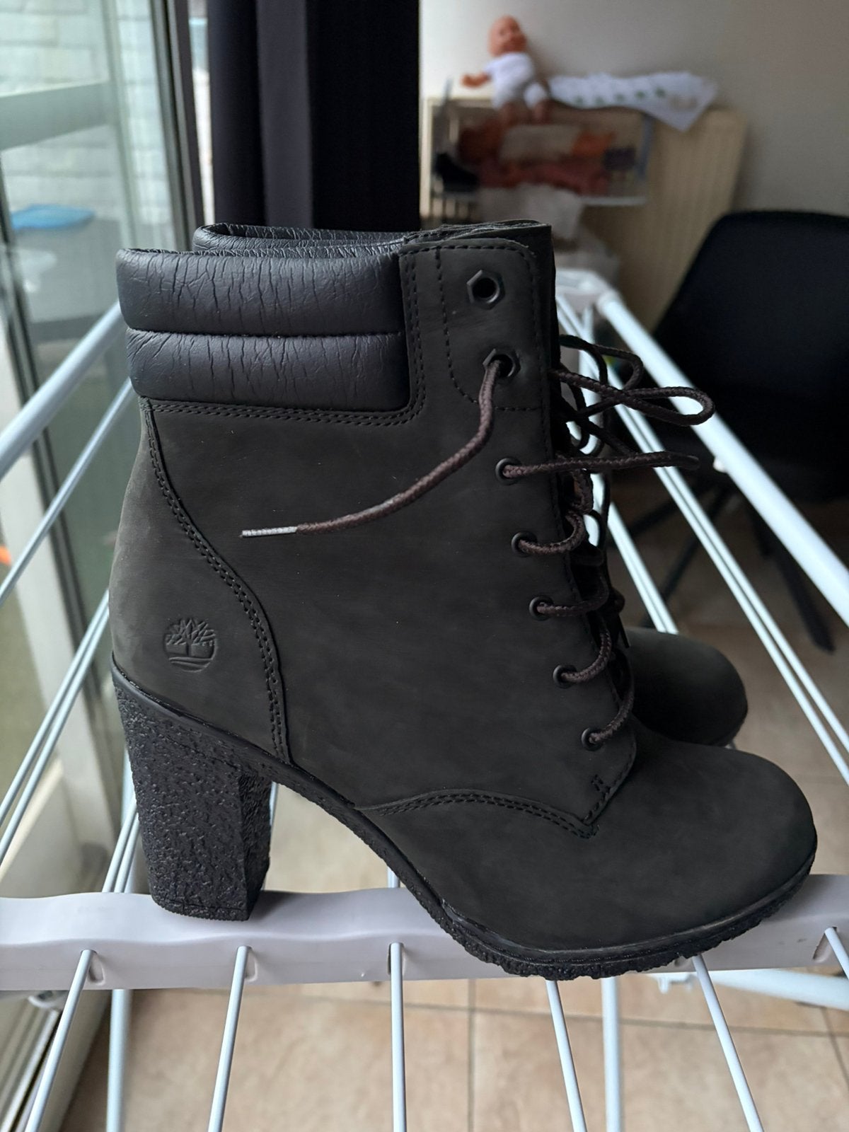 Timberland hakken maat 39,5, Ophalen, Zo goed als nieuw