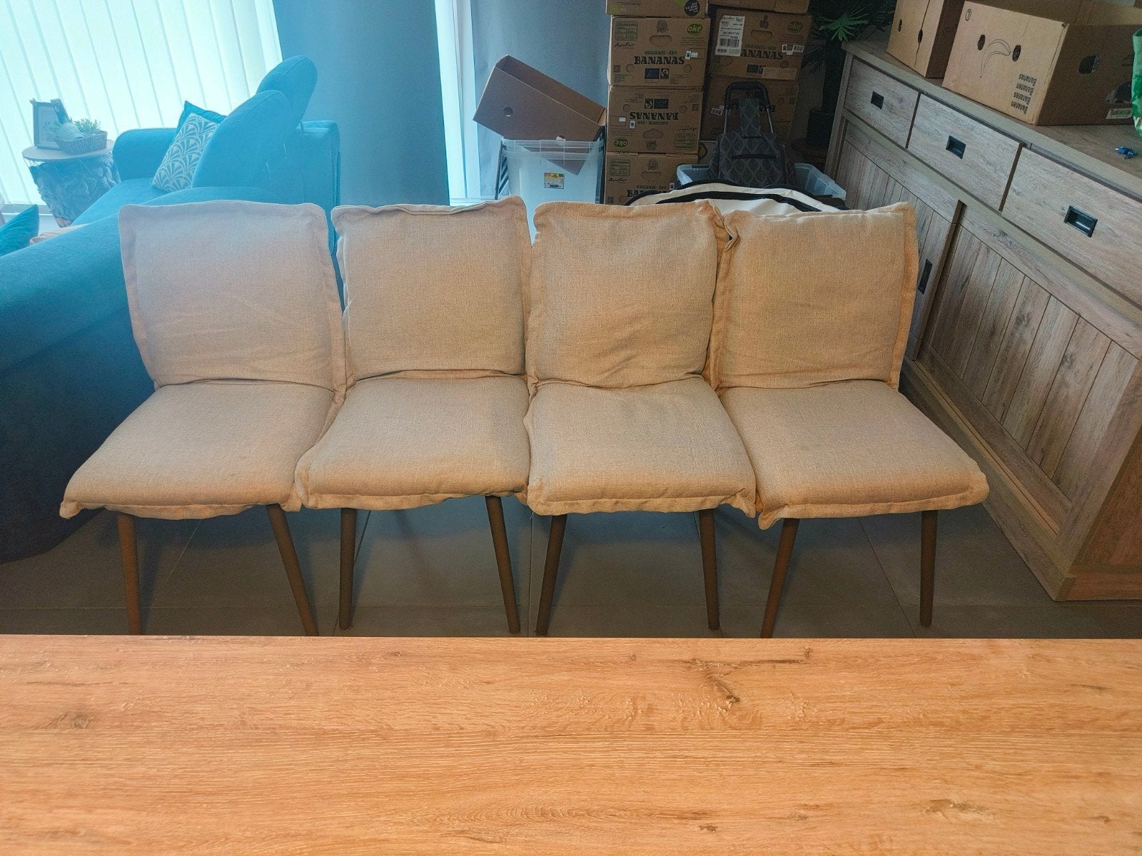 Buffet + chaises + table
