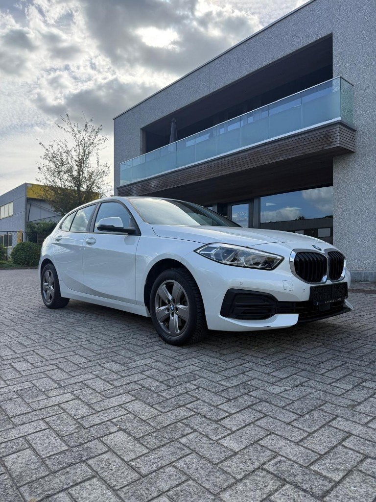 BMW 116i 1.5i 109 pk - 65.146 km - BTW aftrekbaar, Autos, Achat, Euro 6, Entreprise, Boîte manuelle