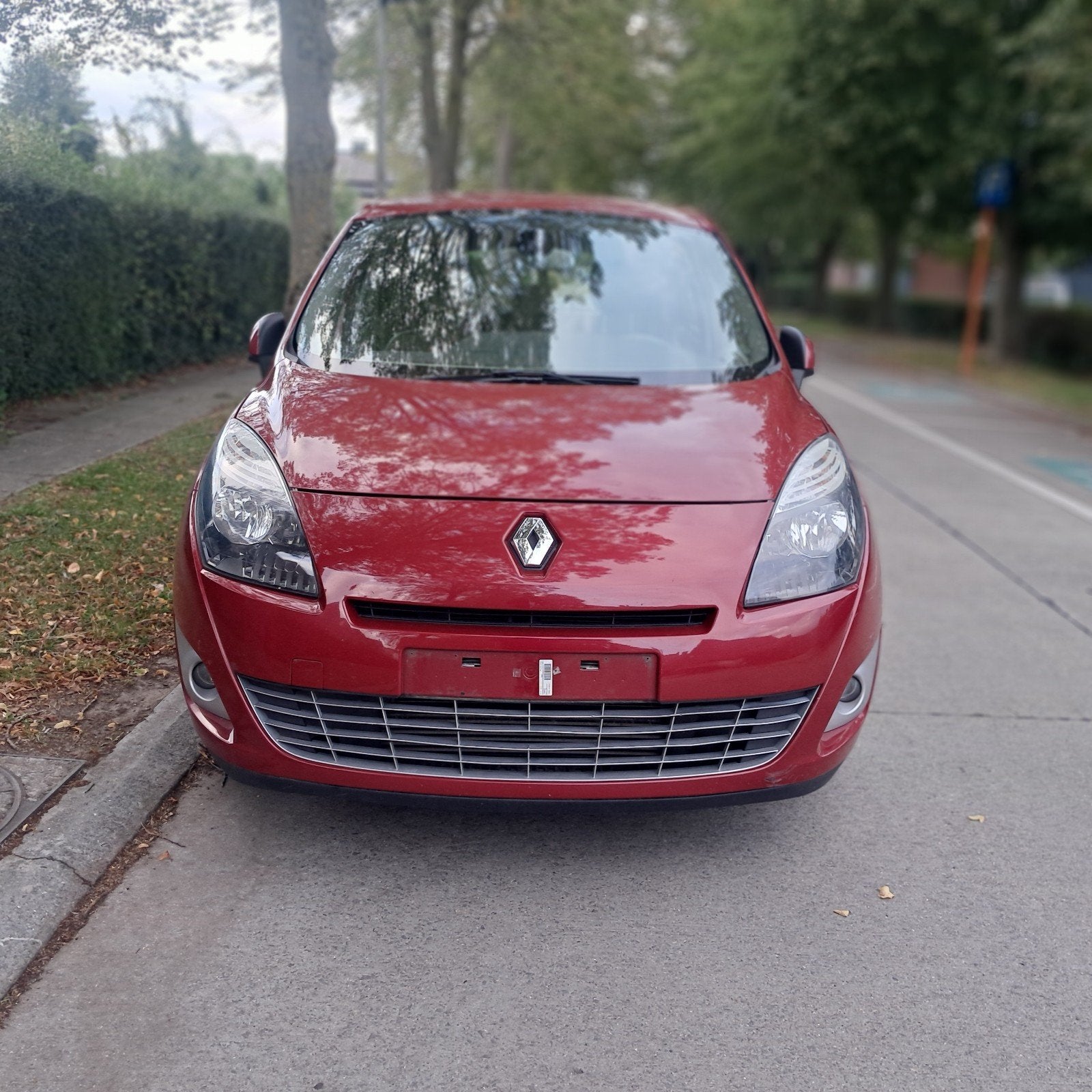 Renault meganescenic essence euro 5 avec contrôle technique, Auto-onderdelen, Ophalen of Verzenden, Renault
