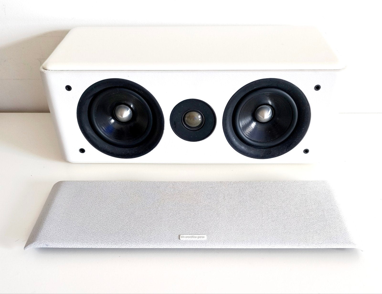 Middenluidspreker: Audio Pro - 100W - 3-weg, Audio, Tv en Foto, Luidsprekerboxen, Overige merken, Ophalen of Verzenden, Zo goed als nieuw