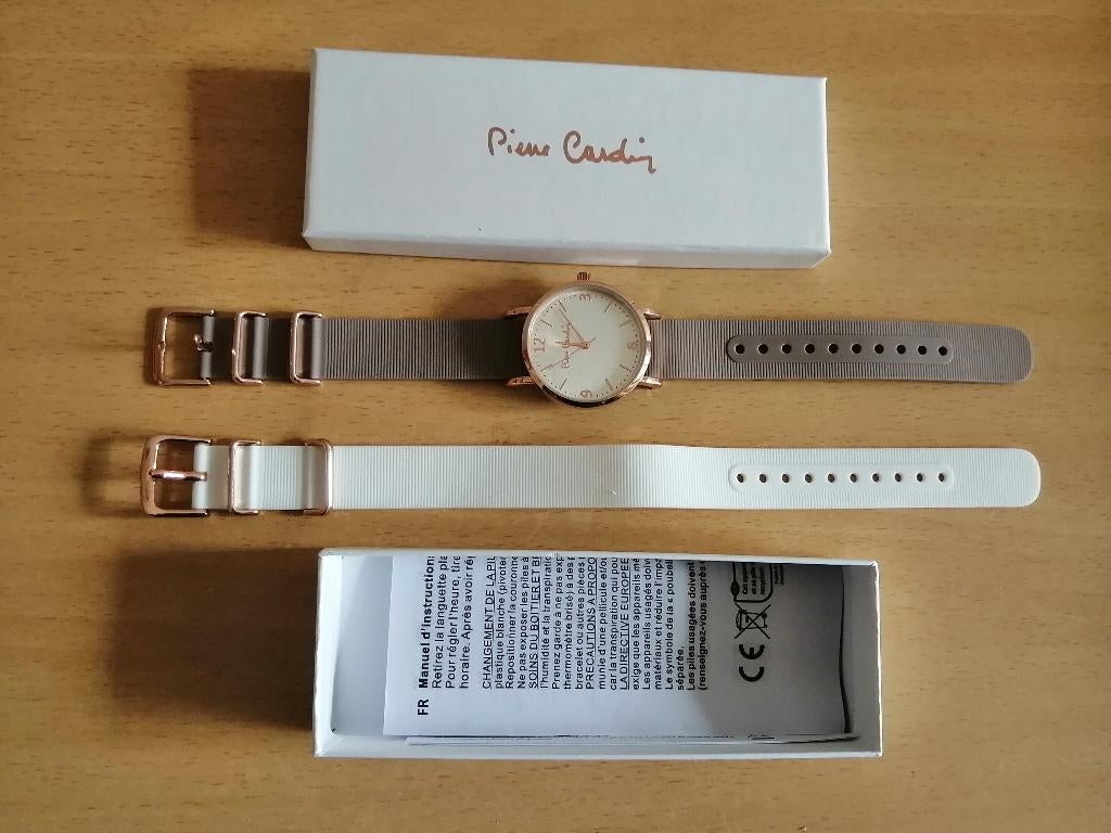 NOUVELLE Montre Pierre Cardin pour dame, Handtassen en Accessoires, Horloges | Dames, Ophalen of Verzenden, Nieuw, Goud, Goud