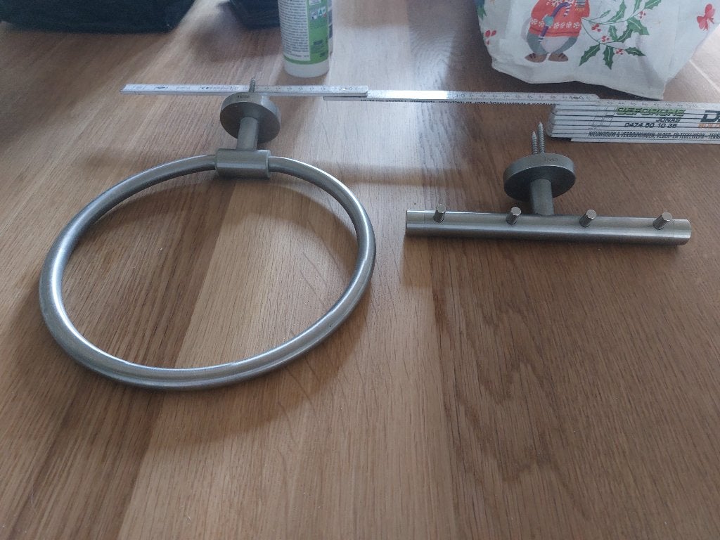 Tiger boston handdoekring + kapstok, Huis en Inrichting, Ophalen, Gebruikt, Zilver, Handdoekhaak