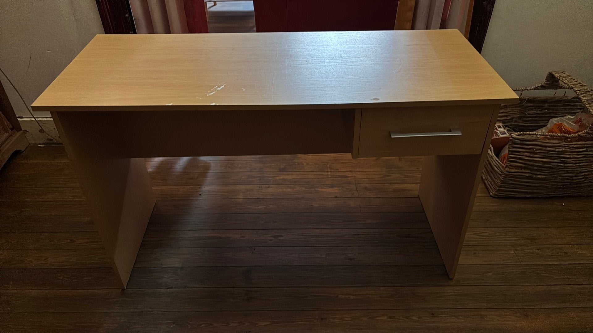 Klein bureau in geverfd triplex, 1 lade, Ophalen, Gebruikt, 120 cm, 48 cm