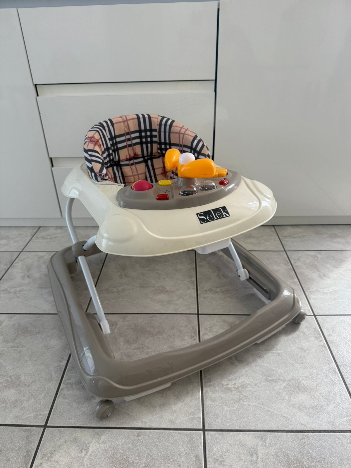 Loopstoel baby, Kinderen en Baby's, Ophalen, Zo goed als nieuw