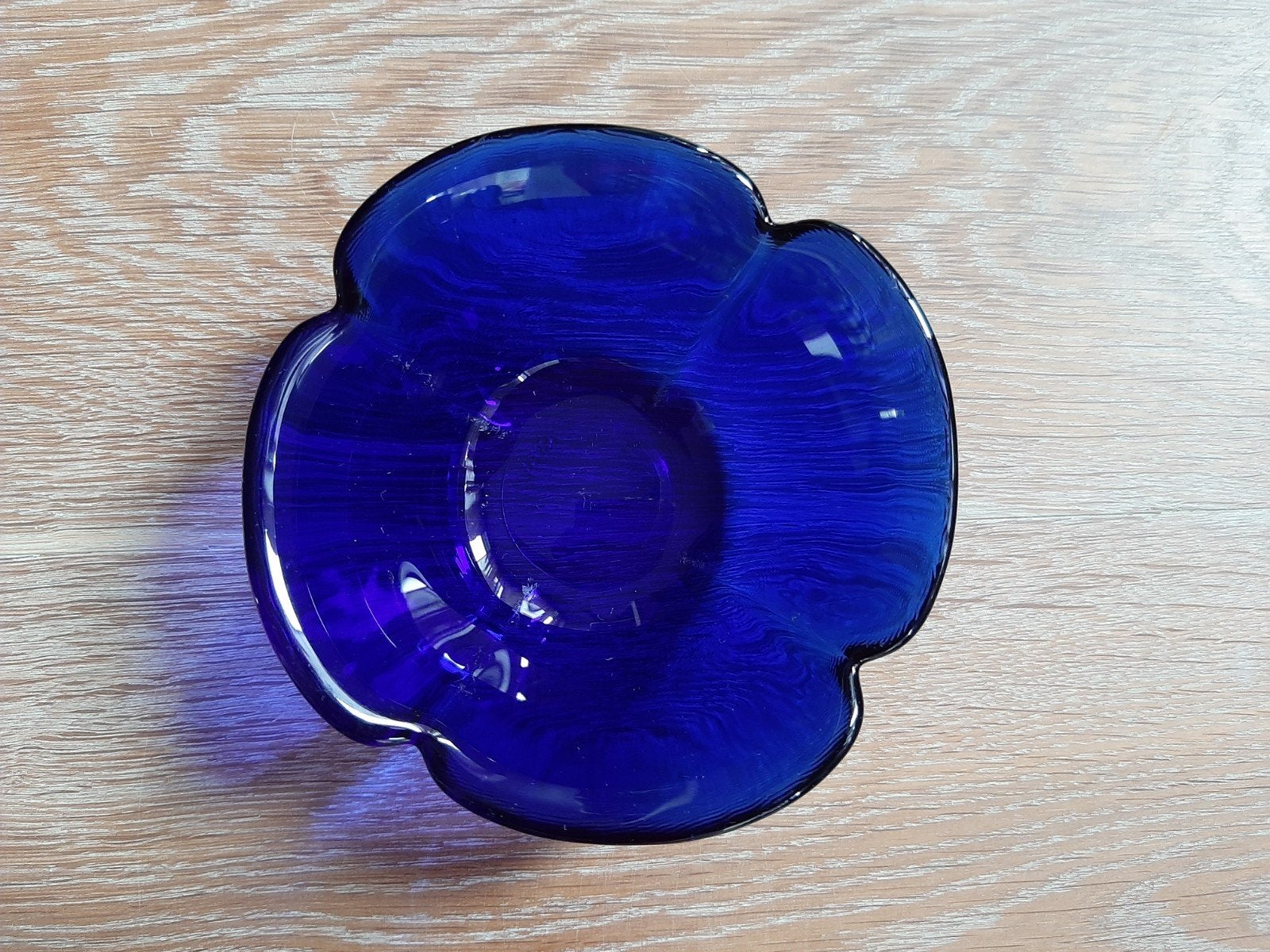 Prachtig blauw potje bloemvorm, Ophalen