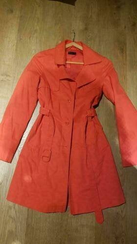 trenchcoat of jas van Benetton maat XS - Smal of 34 - 36, Benetton, Ophalen of Verzenden, Zo goed als nieuw, Maat 34 (XS) of kleiner