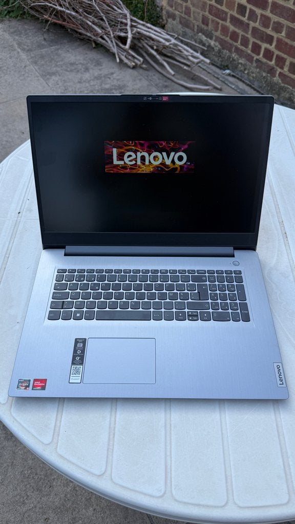 Lenovo 17" Laptop, ZGAN (Ryzen5,12GB RAM,Factuur&Doos), Computers en Software, Windows Laptops, Zo goed als nieuw, 17 inch of meer