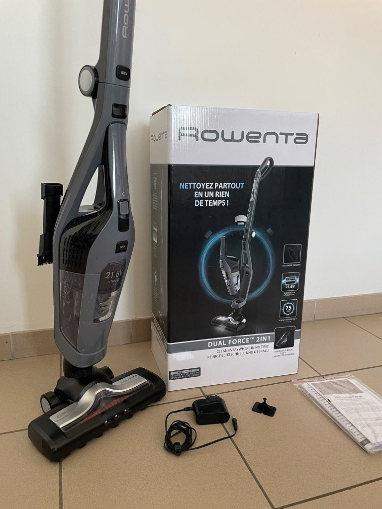 Aspirateur balai  Rowenta Dual Force + appareil portatif, Electroménager, Enlèvement, Utilisé, Aspirateur balai, Rowenta