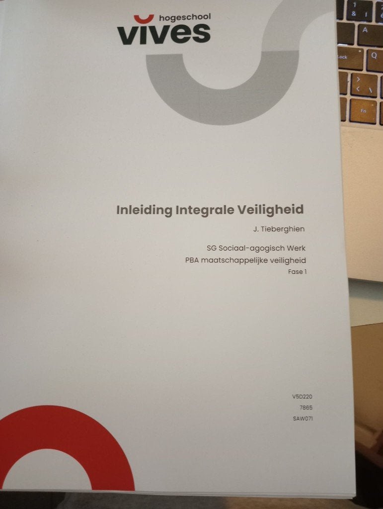 Cursus 'Inleiding Integrale Veiligheid', Enlèvement, Comme neuf, Enseignement supérieur, Julie Tieberghien