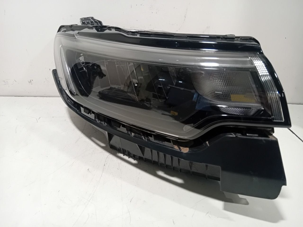Koplamp rechts Jeep Compass, Jeep, Onderdelen@venauto.nl, Van der Ven Autorecycling B.V., Ettenseweg 76, 4706 PB Roosendaal, The Netherlands