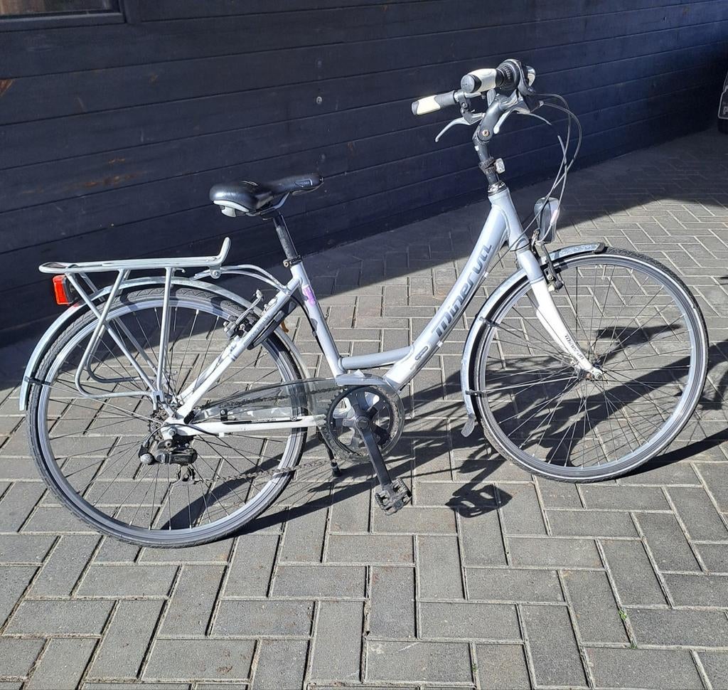 Fiets 26 inch Minerva Orlando zilver, Fietsen en Brommers, Ophalen, Versnellingen