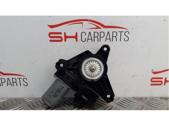 Moteur de vitre portière d'un Mercedes B-Klasse, 3 mois de garantie, Utilisé, -, -