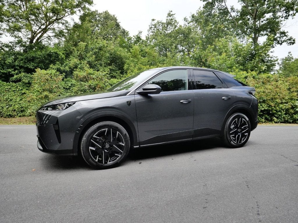 Peugeot 3008 GT Hybrid 145 e DCS6 (bj 2025, automaat), Auto's, Gebruikt, 1199 cc, 136 pk, 124 g/km