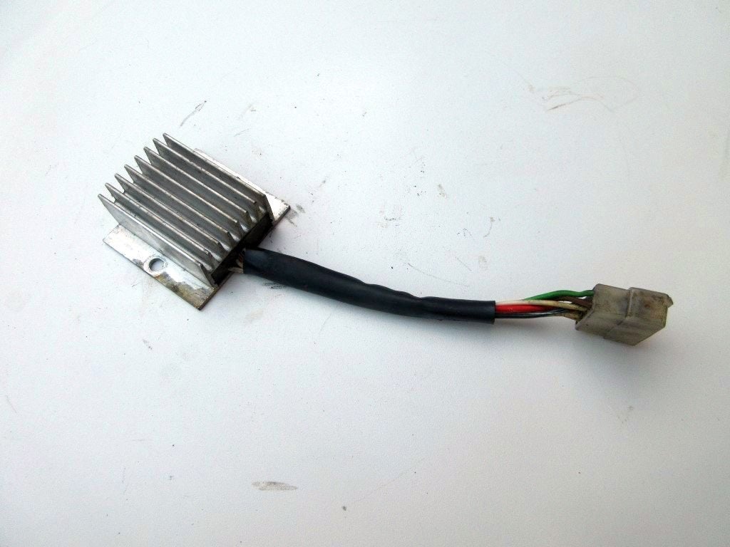 Yamaha FZ600 spanningsregelaar FZ 600 wisselstroom regelaar, Motoren, Ophalen of Verzenden, Gebruikt