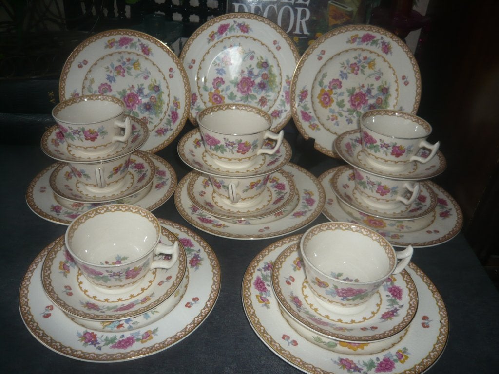ANTIQUE--lot petit dejeneur -A.J.WILKINSON, Enlèvement